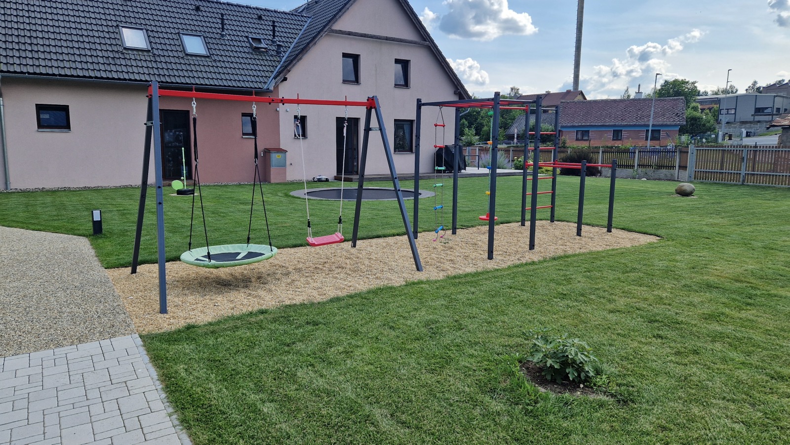 Trampolína a prolézačky